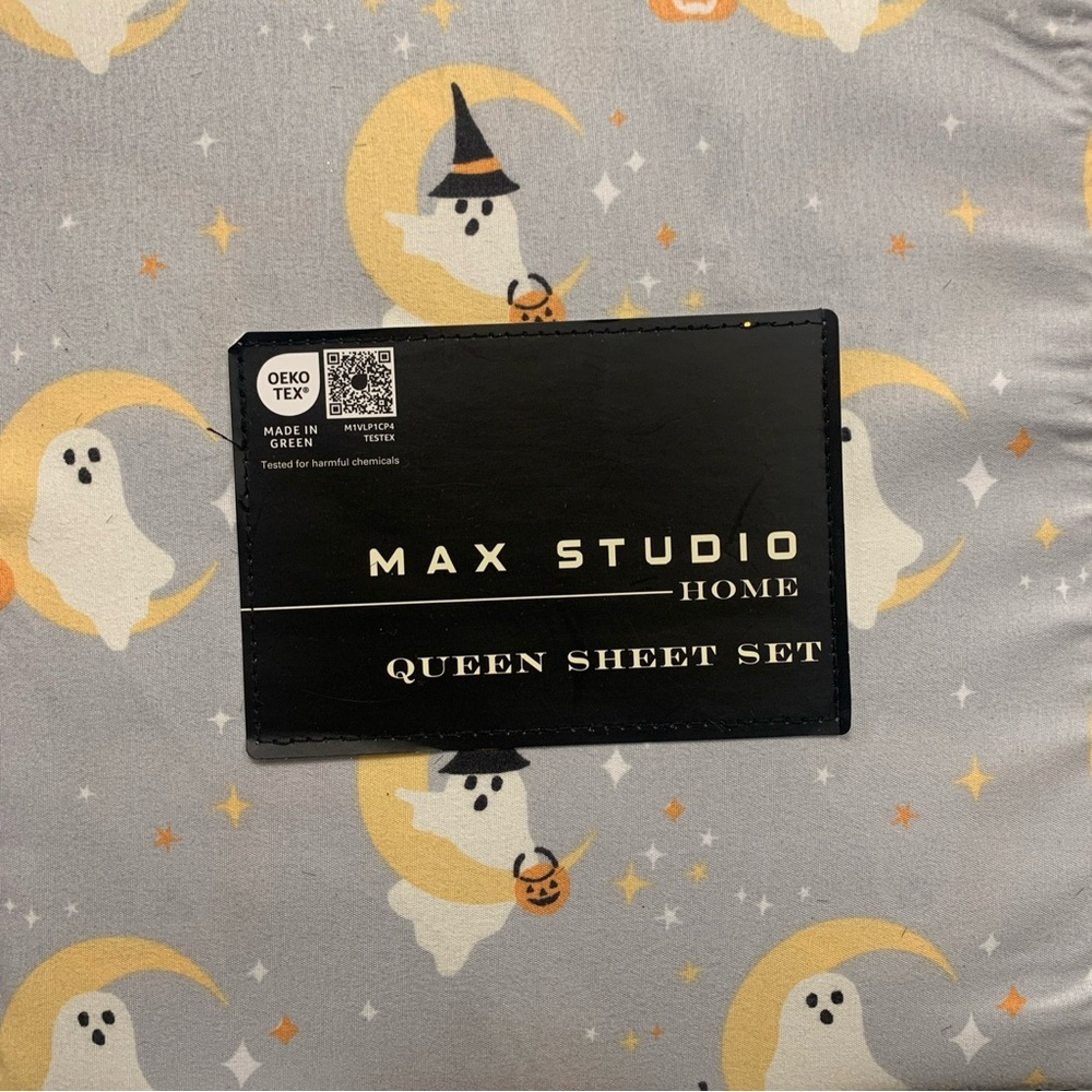 Mex Studio Home Queen Sheet Set 4 Piece Spooky Halloween Crescent Moon Ghosts